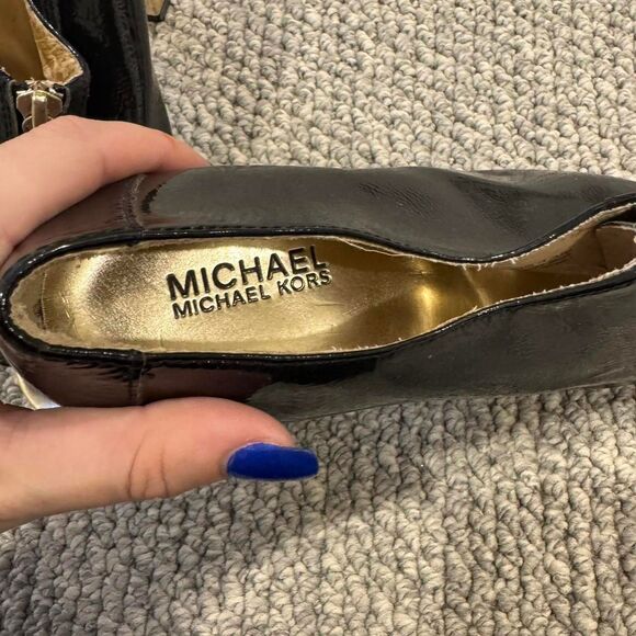 Michael-kors Women's Black and Gold Courts - Picture 3 of 5